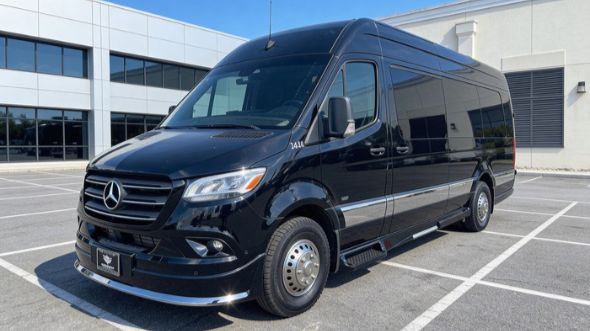 10 passenger sprinter van new haven