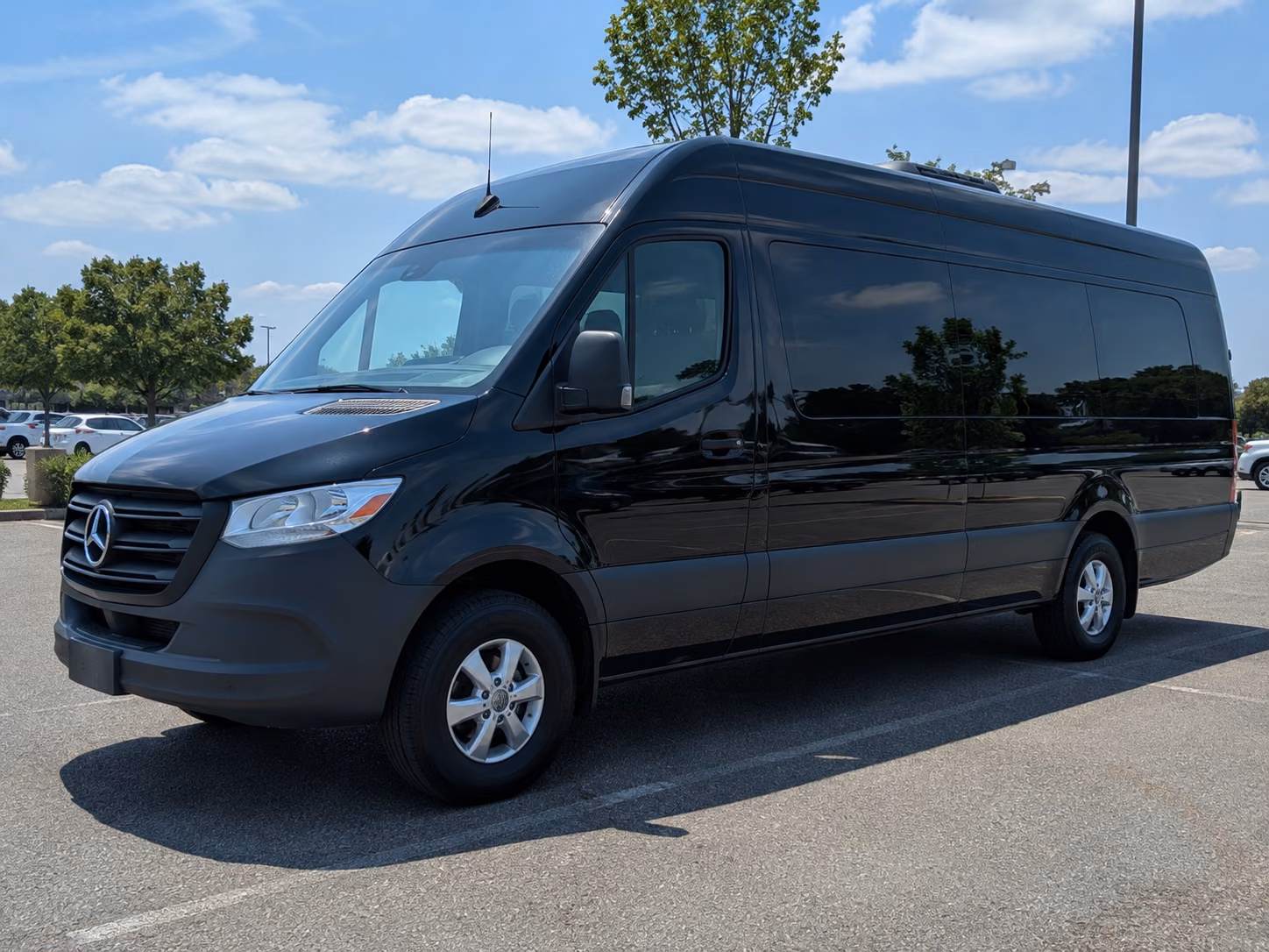 find the perfect transportation for your next airport transfer 5
